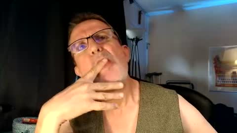 shrewtamer online show from 07-12-26, 10:12