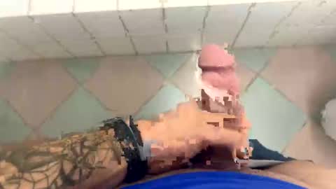 Snapshot of shtirlec86 chatting on 12-31-24, 05:44 Mary and Piter online show from 12-31-24, 05:44