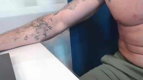 Snapshot of shtirlec86 chatting on 02-03-26, 11:59 Mary and Piter online show from 02-03-26, 11:59