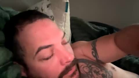 YeahBoi420 online show from 10-31-25, 03:35