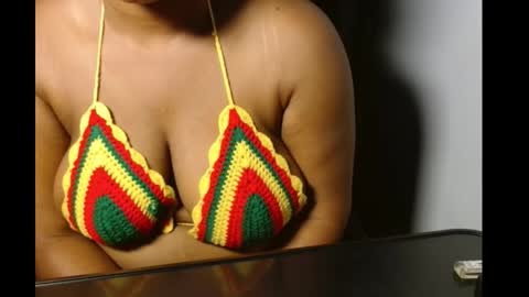 Snapshot of shuga05 chatting on 09-09-25, 05:07 Shuga online show from 09-09-25, 05:07