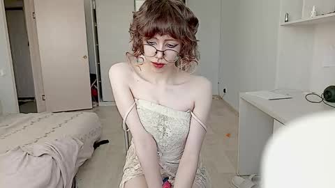 Aria online show from 09-29-25, 02:49