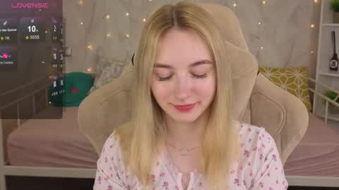 Polly online show from 06-12-26, 12:09