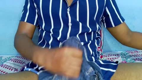 Snapshot of shy_eyes_ chatting on 01-20-25, 03:15 shyeyes online show from 01-20-25, 03:15