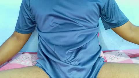 Snapshot of shy_eyes_ chatting on 01-31-25, 03:44 shyeyes online show from 01-31-25, 03:44