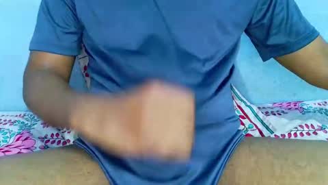 Snapshot of shy_eyes_ chatting on 02-17-25, 08:30 shyeyes online show from 02-17-25, 08:30