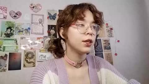 Snapshot of shy_kiss_twinkle_bloop chatting on 10-03-25, 10:12 Milena online show from 10-03-25, 10:12