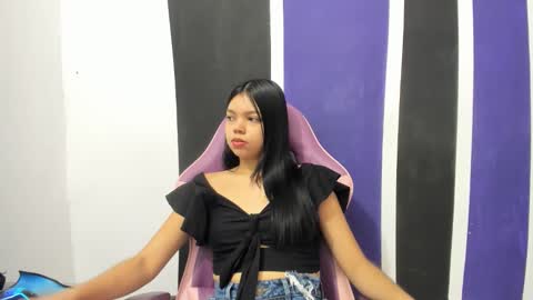 Snapshot of shy_luna18 chatting on 01-11-26, 02:33 luna online show from 01-11-26, 02:33