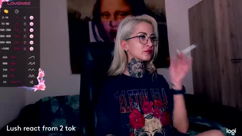 Snapshot of shy_mel chatting on 03-09-25, 10:52 Mellllll---- online show from 03-09-25, 10:52