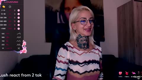 Snapshot of shy_mel chatting on 09-16-25, 09:27 Mellllll---- online show from 09-16-25, 09:27