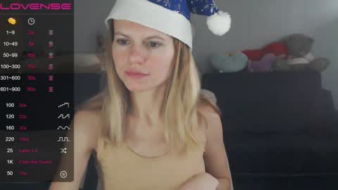 Snapshot of shy_moony chatting on 12-28-24, 11:52 just Alex online show from 12-28-24, 11:52