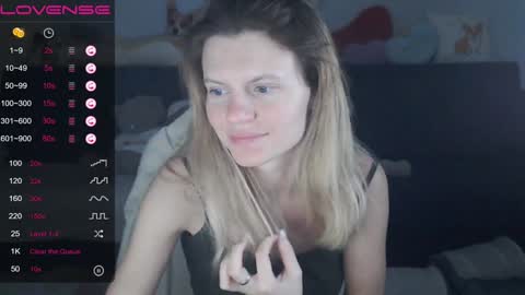 Snapshot of shy_moony chatting on 01-26-25, 10:46 just Alex online show from 01-26-25, 10:46