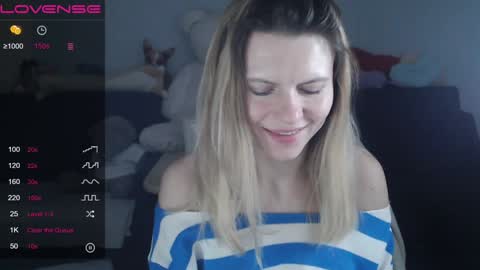 Snapshot of shy_moony chatting on 01-31-25, 11:13 just Alex online show from 01-31-25, 11:13