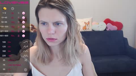 Snapshot of shy_moony chatting on 03-05-25, 07:27 just Alex online show from 03-05-25, 07:27