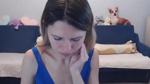 Snapshot of shy_moony chatting on 10-23-25, 02:27 just Alex online show from 10-23-25, 02:27