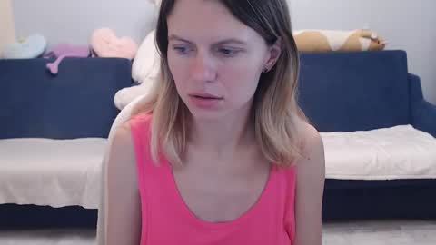 Snapshot of shy_moony chatting on 10-28-25, 05:59 just Alex online show from 10-28-25, 05:59