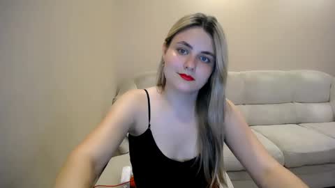 Snapshot of shy_sabrina_ chatting on 05-26-26, 05:31 shy_sabrina_ online show from 05-26-26, 05:31