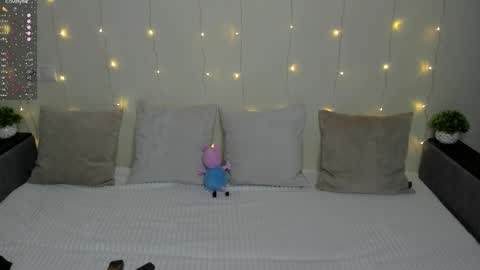 Snapshot of shy_suchka chatting on 02-02-26, 09:24 Melissa online show from 02-02-26, 09:24