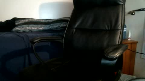 shyboyhugecum2020 online show from 07-14-26, 01:41