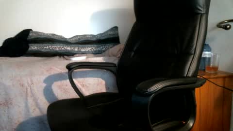 shyboyhugecum2020 online show from 08-04-26, 02:26