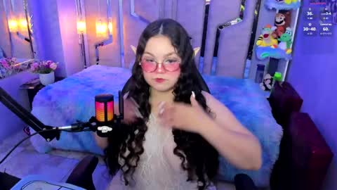 Shyly online show from 04-17-26, 05:43