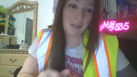 Snapshot of shymilf535 chatting on 02-01-26, 03:16 RBXs Princess online show from 02-01-26, 03:16