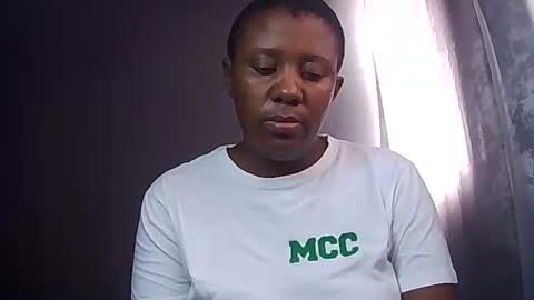 Snapshot of shymilfxx chatting on 03-12-26, 12:00 shymilfxx online show from 03-12-26, 12:00