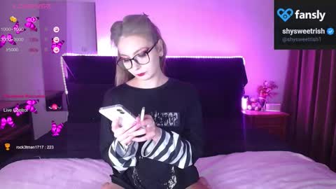 Snapshot of shysweetrish chatting on 10-08-25, 12:41 shysweetrish online show from 10-08-25, 12:41