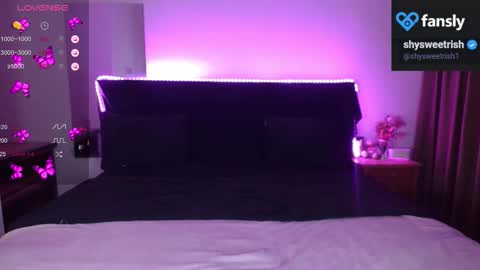 Snapshot of shysweetrish chatting on 10-10-25, 11:48 shysweetrish online show from 10-10-25, 11:48