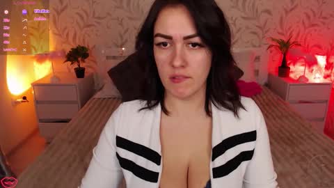 Snapshot of shyyswallow chatting on 02-26-26, 07:35 Mila online show from 02-26-26, 07:35