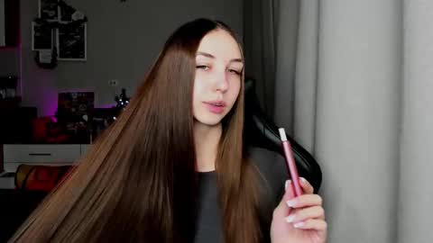 Snapshot of sia0610 chatting on 01-15-26, 02:27 SIA online show from 01-15-26, 02:27