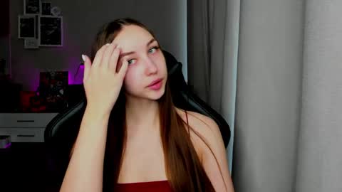 Snapshot of sia0610 chatting on 03-30-26, 02:45 SIA online show from 03-30-26, 02:45