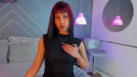 Sia online show from 11-12-25, 07:35