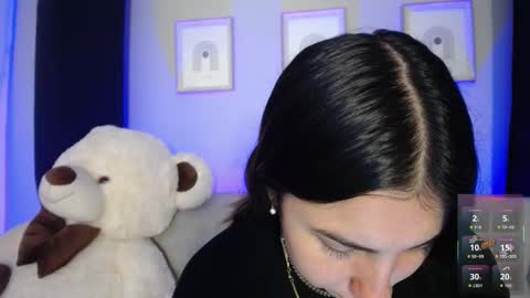 Snapshot of sia_wattson chatting on 03-10-26, 09:09 Sia online show from 03-10-26, 09:09