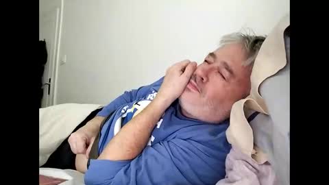 Snapshot of sibemolx chatting on 11-16-25, 12:16 sibemolx online show from 11-16-25, 12:16