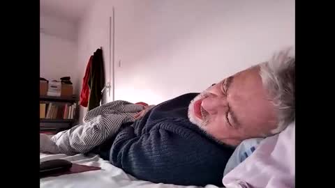 Snapshot of sibemolx chatting on 12-15-25, 02:21 sibemolx online show from 12-15-25, 02:21