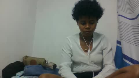 Snapshot of sidelinez chatting on 05-14-26, 04:52 sidelinez online show from 05-14-26, 04:52