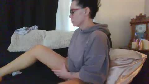 Mrs. St. Patrickk online show from 04-24-26, 04:42