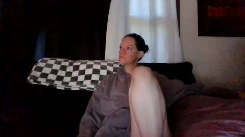 Snapshot of sidneyraee chatting on 07-07-26, 12:20 Mrs. St. Patrickk online show from 07-07-26, 12:20