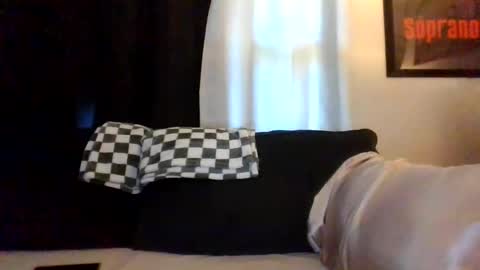 Snapshot of sidneyraee chatting on 07-08-26, 07:18 Mrs. St. Patrickk online show from 07-08-26, 07:18