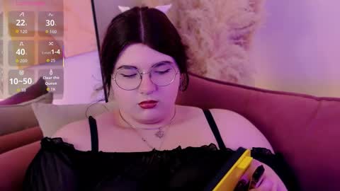 Siena online show from 03-10-26, 02:22