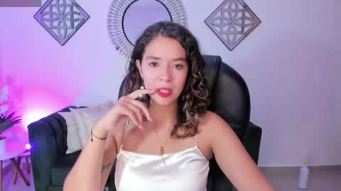 Snapshot of sienna_luxor chatting on 05-01-26, 10:42 siiena online show from 05-01-26, 10:42