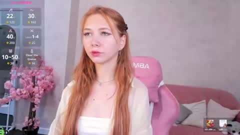 Sienna online show from 06-19-26, 09:02