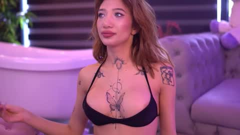 Snapshot of siennajayden chatting on 09-25-25, 07:56 Sienna online show from 09-25-25, 07:56