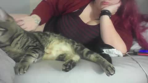 Snapshot of sifgoddess chatting on 12-19-25, 02:07 Lady Sif online show from 12-19-25, 02:07