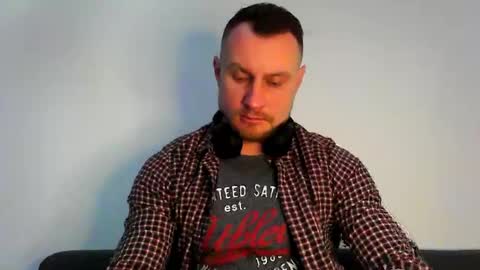 Snapshot of siggurd7one chatting on 02-15-25, 03:39 Orlando online show from 02-15-25, 03:39