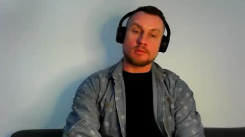 Snapshot of siggurd7one chatting on 02-16-25, 11:38 Orlando online show from 02-16-25, 11:38