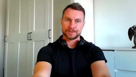 Snapshot of siggurd7one chatting on 10-03-25, 07:49 Orlando online show from 10-03-25, 07:49