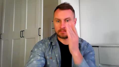 Snapshot of siggurd7one chatting on 10-11-25, 08:02 Orlando online show from 10-11-25, 08:02