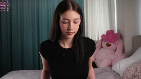 Eva  online show from 06-11-26, 11:30
